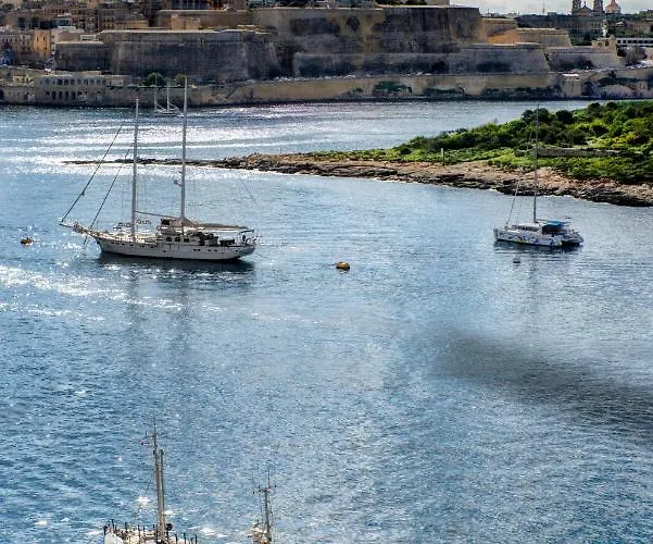 Ξενοδοχείο Land's End, Boutique Σλιέμα