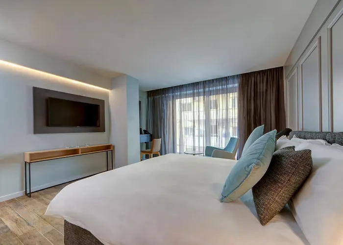 Land's End, Boutique 4* Σλιέμα