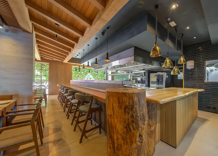 Land's End, Boutique Σλιέμα