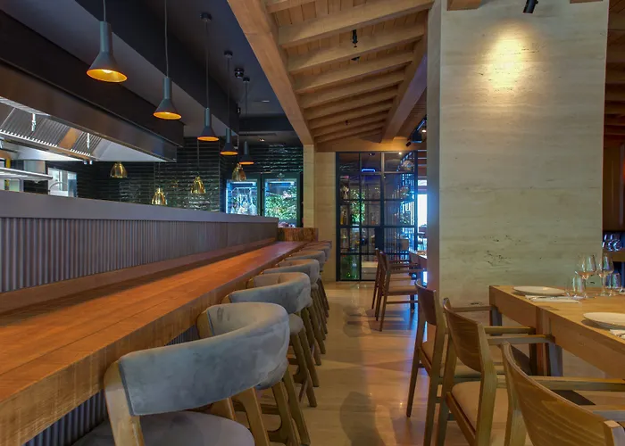 Land's End, Boutique