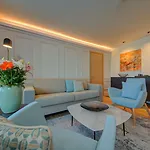 מלון Land's End, Boutique 4*