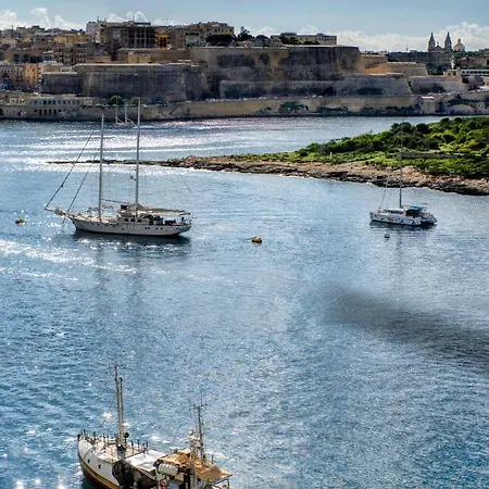 Hotel Land's End, Boutique Sliema