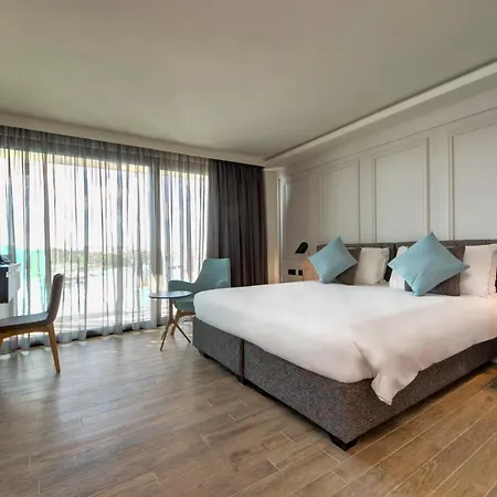 Land's End, Boutique מלון 4*