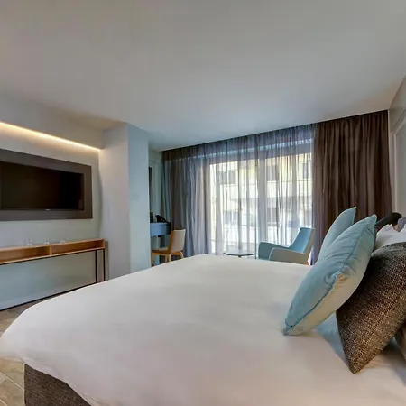 Land's End, Boutique 4* סליאמה