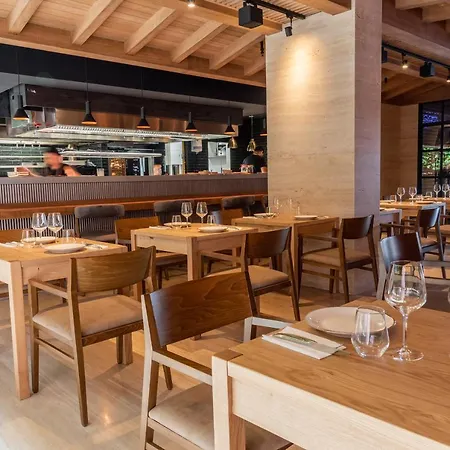 מלון Land's End, Boutique 4*