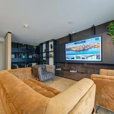 Land's End, Boutique