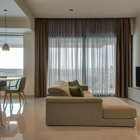 Land's End, Boutique Hotel