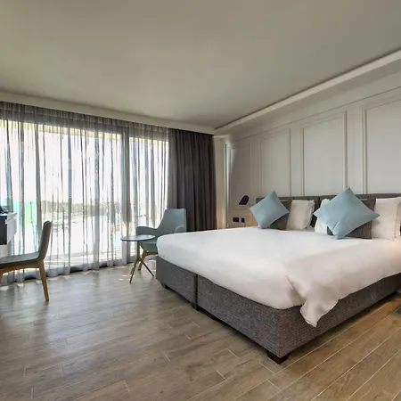 מלון Land's End, Boutique 4*