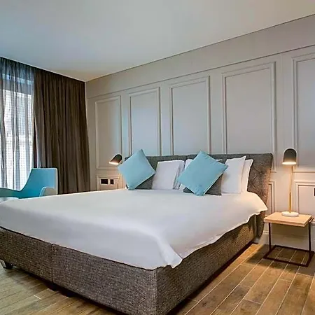 Hotel Land's End, Boutique Sliema