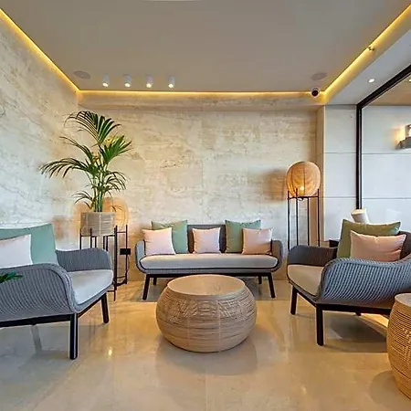 Land's End, Boutique فندق 4*