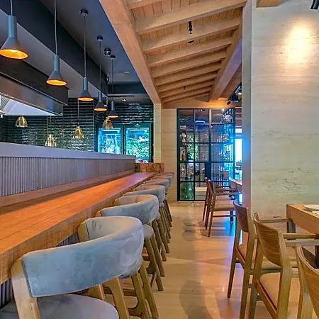Land's End, Boutique מלון 4*