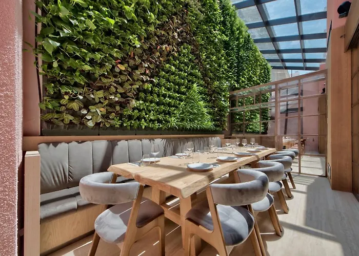 Hotel Land's End, Boutique 4*