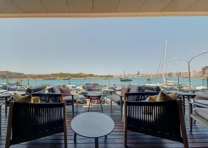 Land's End, Boutique 4* Sliema