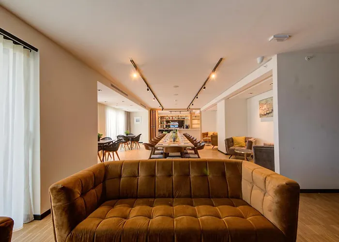 Land's End, Boutique 4*