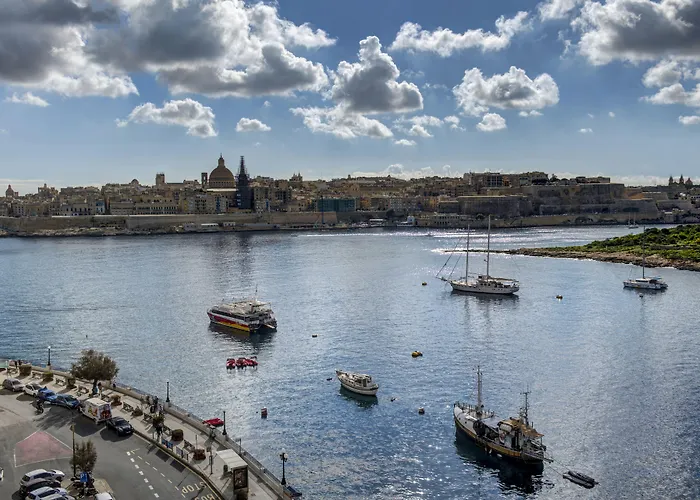 Land's End, Boutique 4*