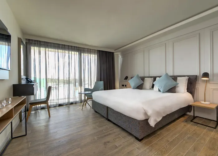 Hotel Land's End, Boutique 4*