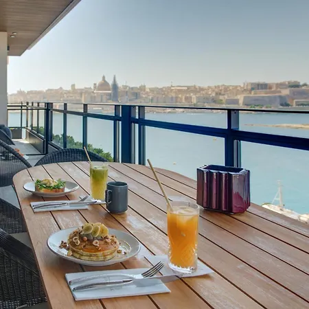 Land's End, Boutique 4*