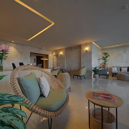 Land's End, Boutique Hotel