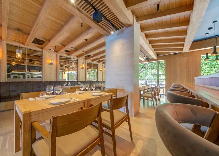 Hotel Land's End, Boutique