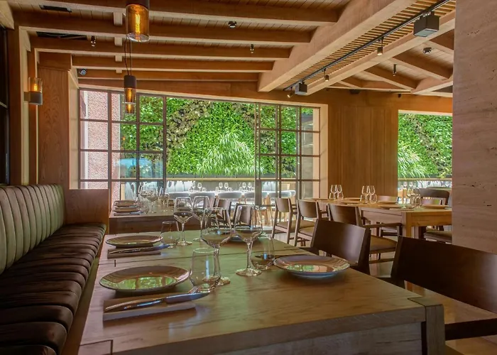 Land's End, Boutique Hotel 4*