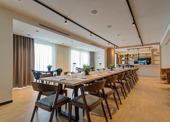 Hotel Land's End, Boutique 4*