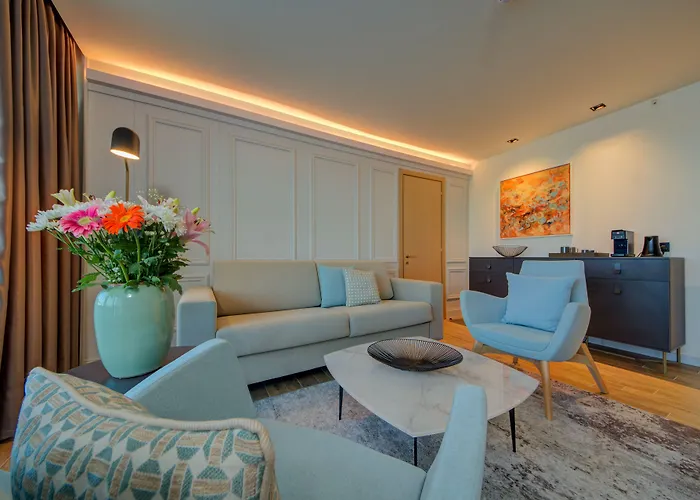 Hotel Land's End, Boutique 4*